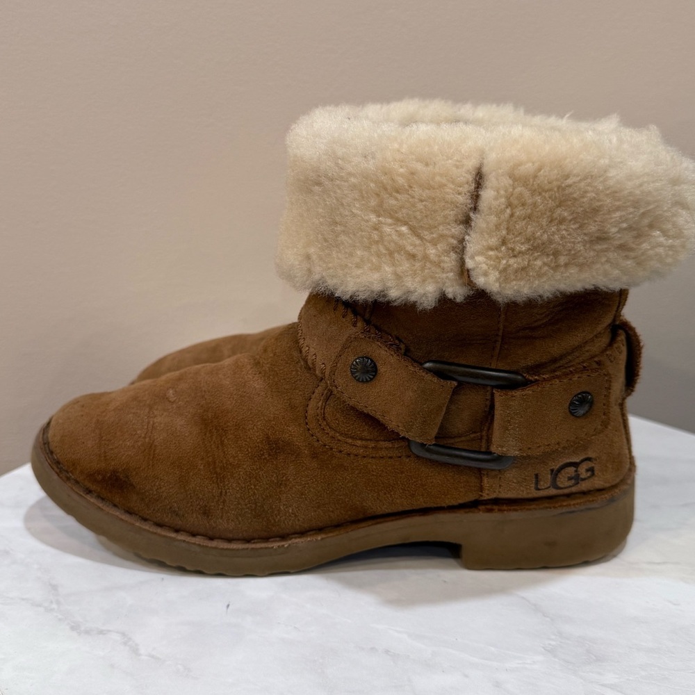 🔥UGG Women’s Chestnut Suede Shearling Cuff Boots GC🔥